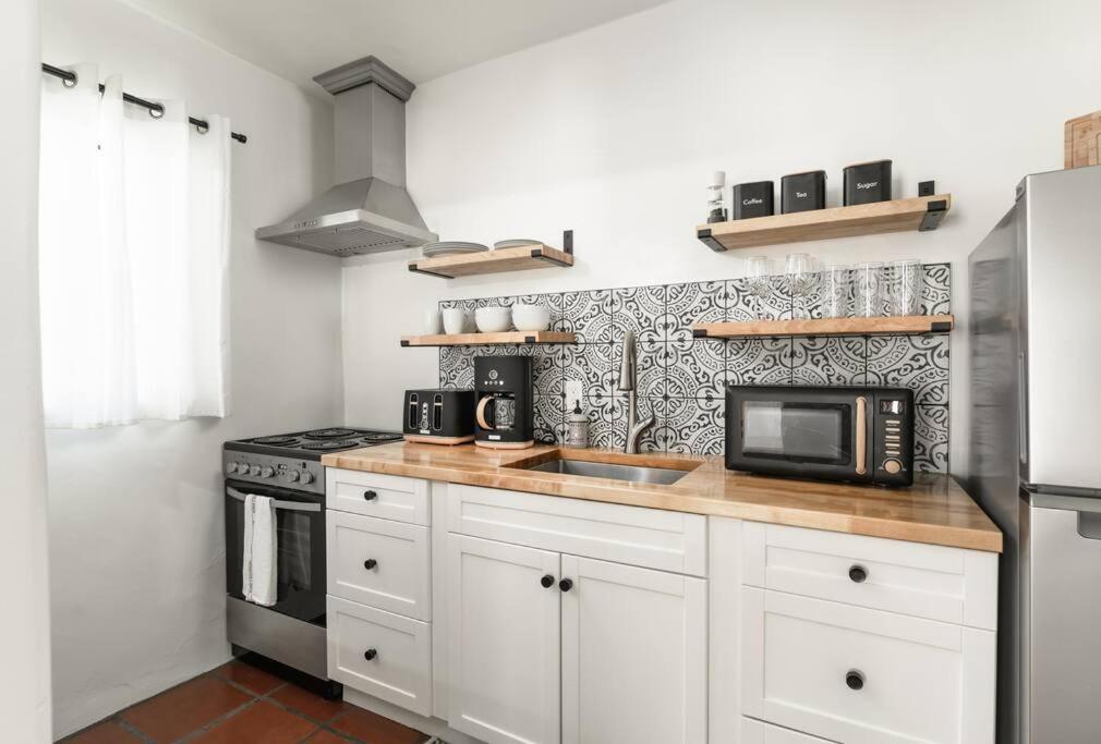 1 Bedroom Casita - Casa Blanca
