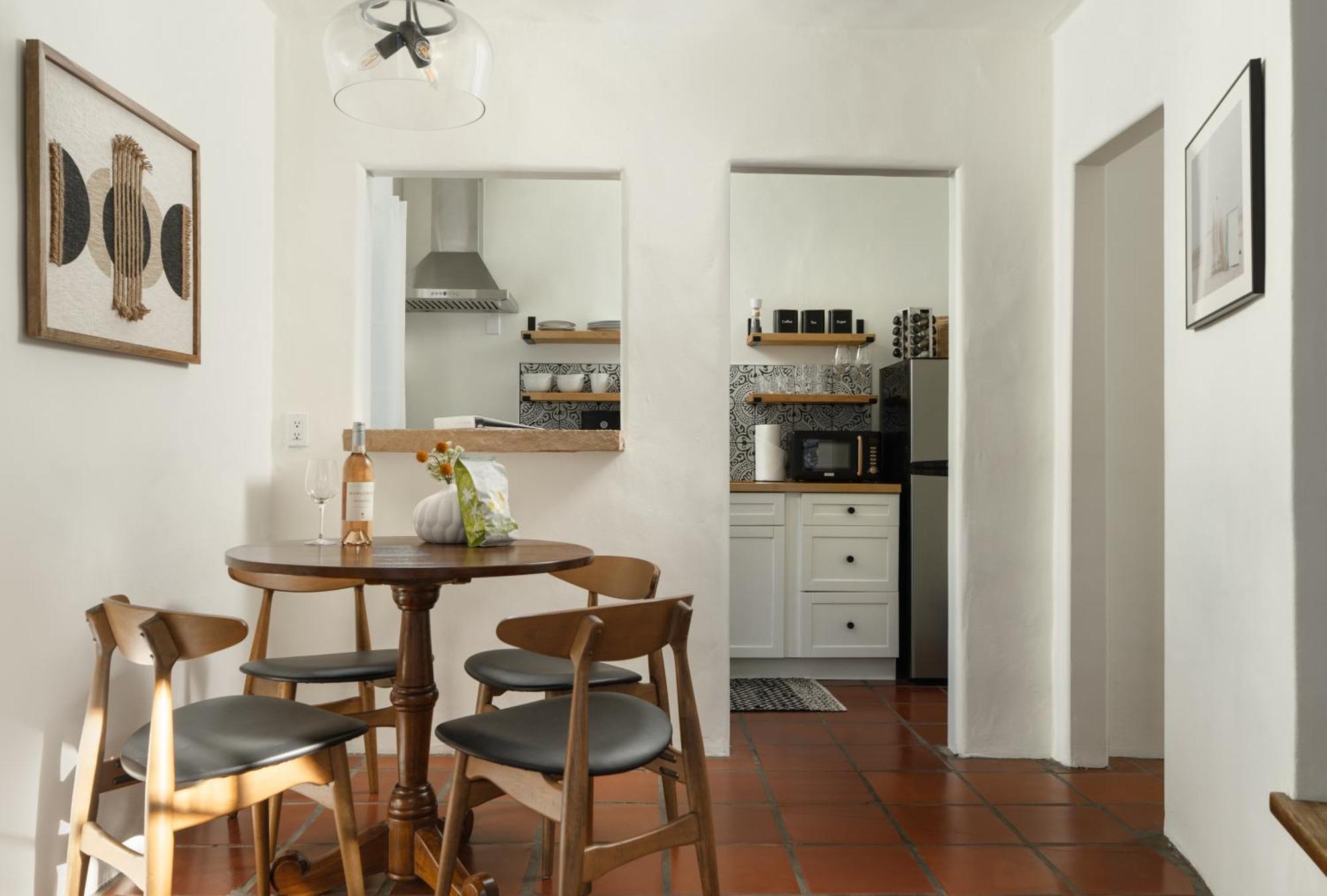 Holiday home 1 Bedroom Casita - Casa Blanca *